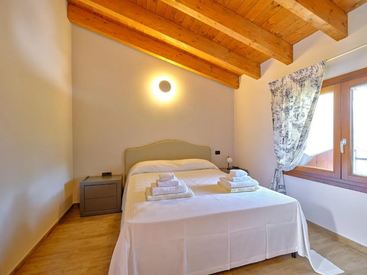 Villasgarda - Villa Leone Salionze Italia